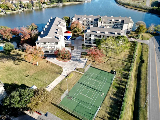 $149,000 | 18809 Egret Bay Boulevard, Unit 304, Webster, TX 77058