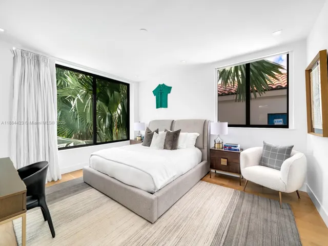 $8,999,000 | 1755 Fairhaven Place, Miami, FL 33133