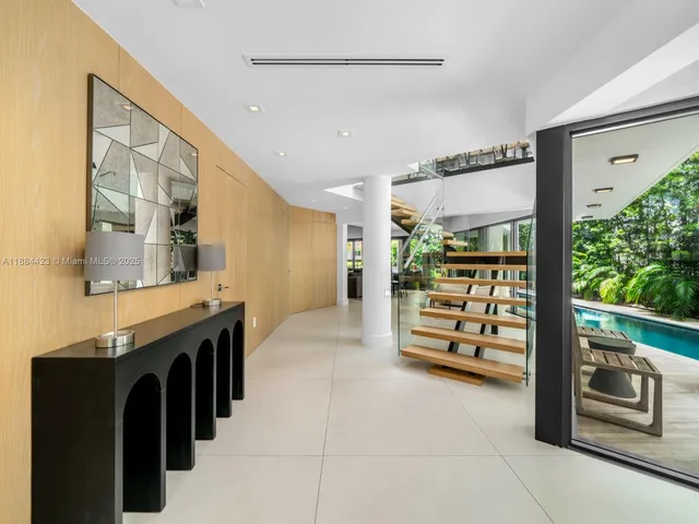 $8,999,000 | 1755 Fairhaven Place, Miami, FL 33133