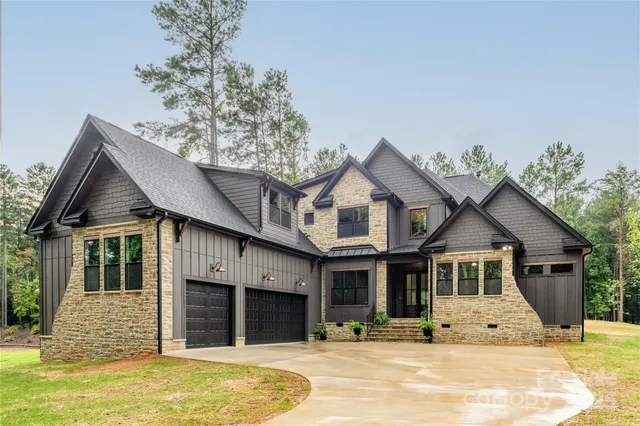$1,989,000 | 4488 Mirror Lake Drive, Catawba, NC 28609
