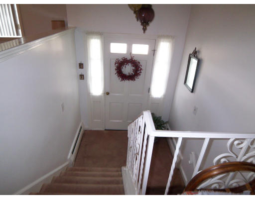 7 Canterbury Road Woburn, MA 01801 - Photo 5 of 5