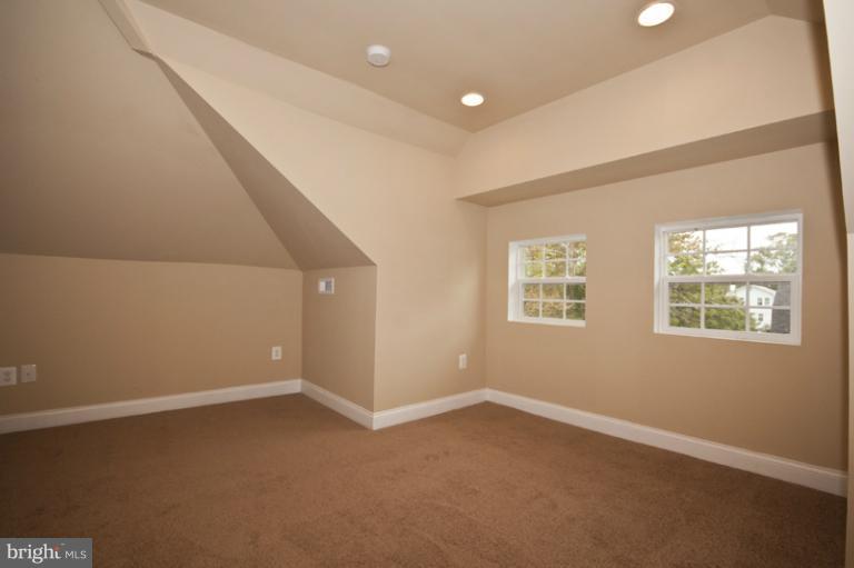 4003 Dorchester Road Baltimore, MD 21207 - Photo 16 of 30 Bedroom