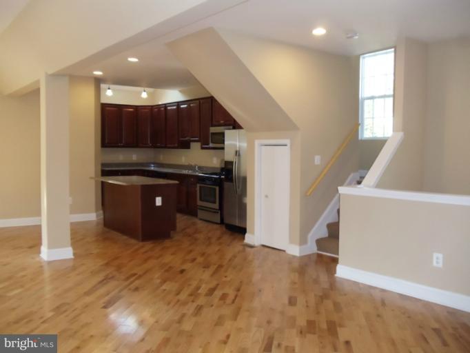 4003 Dorchester Road Baltimore, MD 21207 - Photo 23 of 30 Kitchen