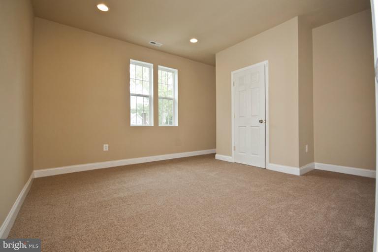 4003 Dorchester Road Baltimore, MD 21207 - Photo 4 of 30 Bedroom