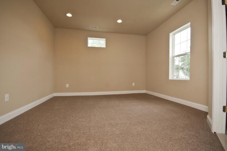 4003 Dorchester Road Baltimore, MD 21207 - Photo 7 of 30 Bedroom (Master)
