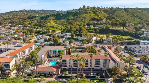 $889,000 | 6333 La Jolla Boulevard, Unit 277, La Jolla, CA 92037