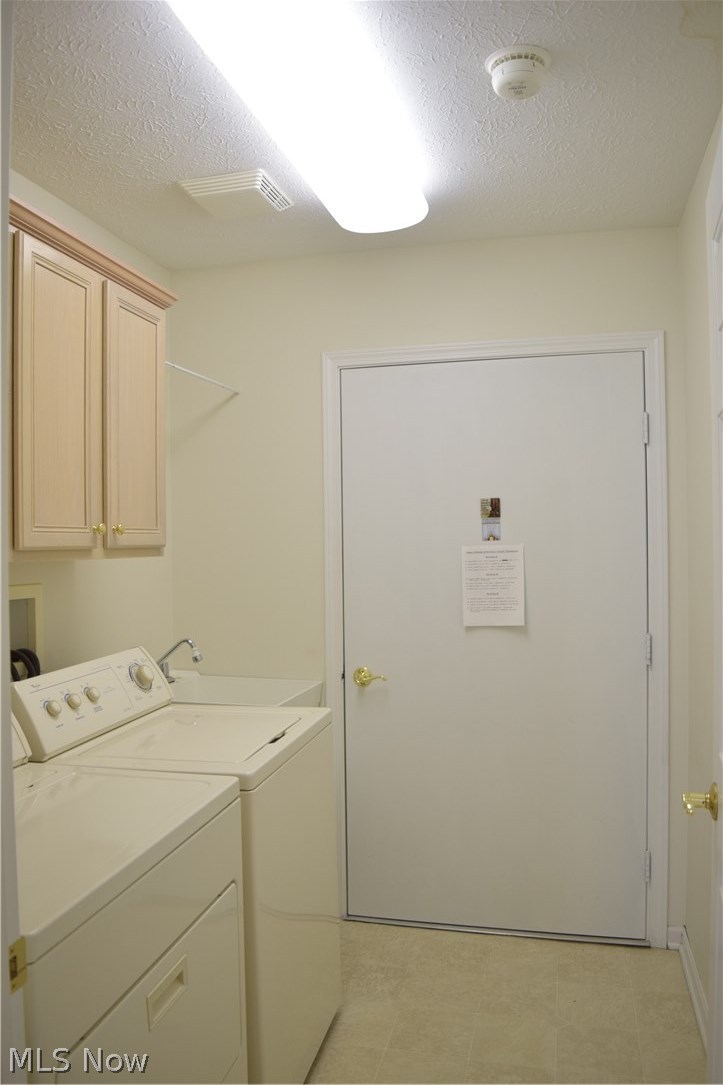 8330 West Ridgewood Drive, Unit 2A Cleveland, OH 44129 - Photo 23 of 25