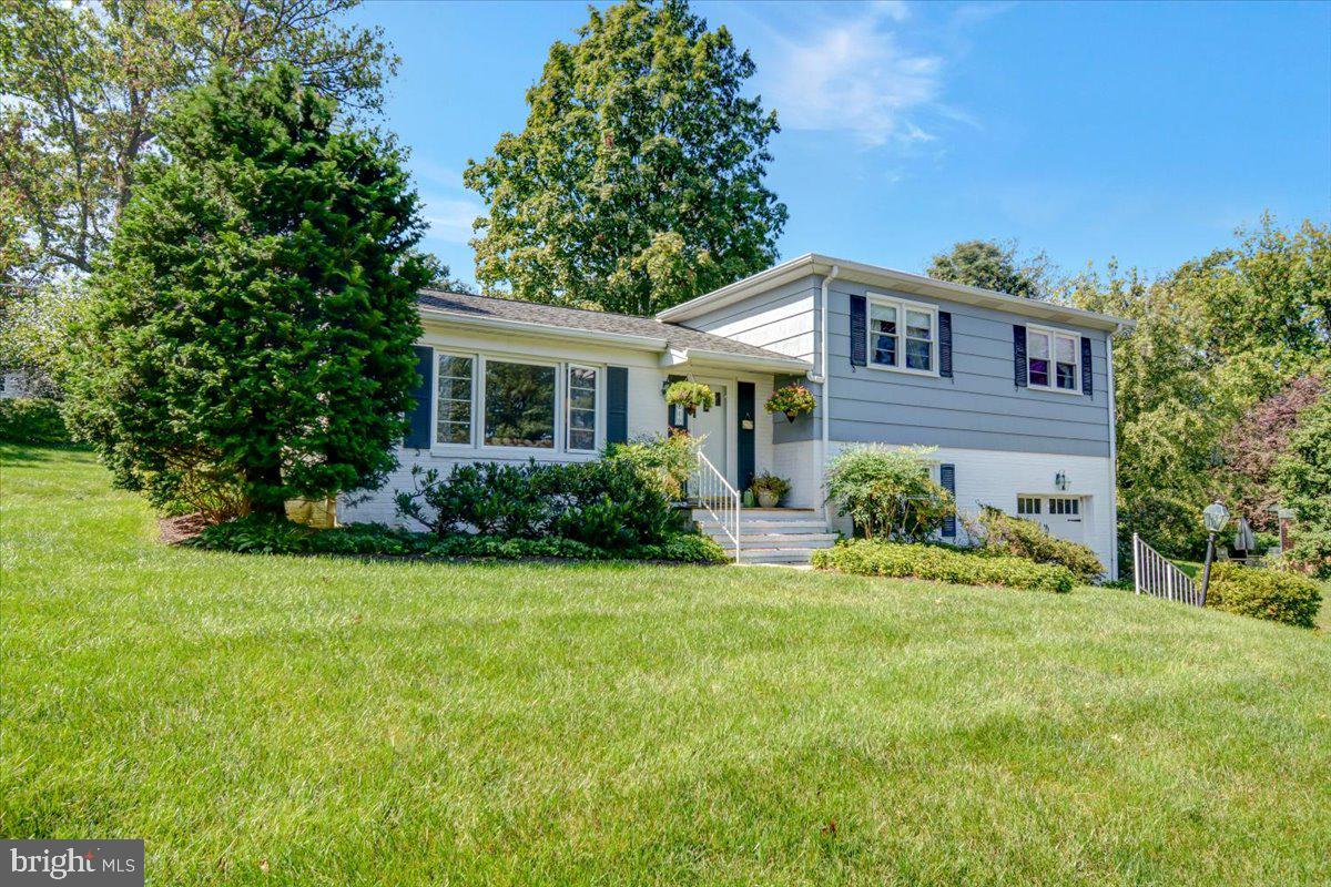 115 Croftley Road Lutherville-Timonium, MD 21093 - Photo 2 of 29 Gallery Image 2