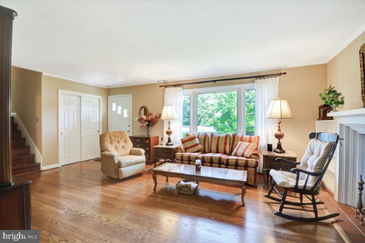 115 Croftley Road Lutherville-Timonium, MD 21093 - Photo 5 of 29 Gallery Image 5