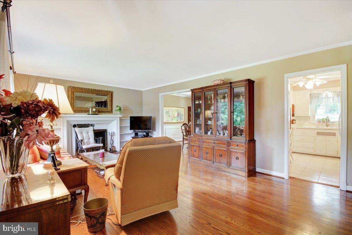 115 Croftley Road Lutherville-Timonium, MD 21093 - Photo 6 of 29 Gallery Image 6