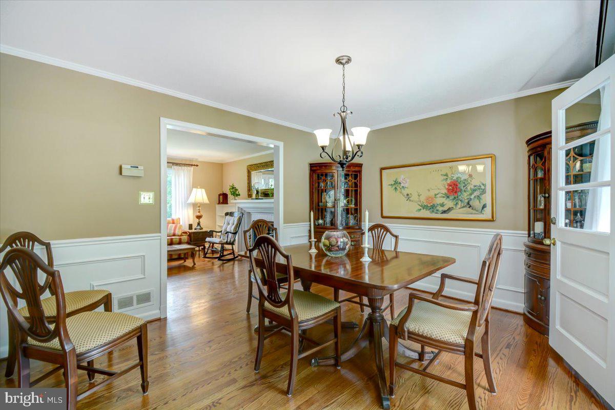 115 Croftley Road Lutherville-Timonium, MD 21093 - Photo 8 of 29 Gallery Image 8