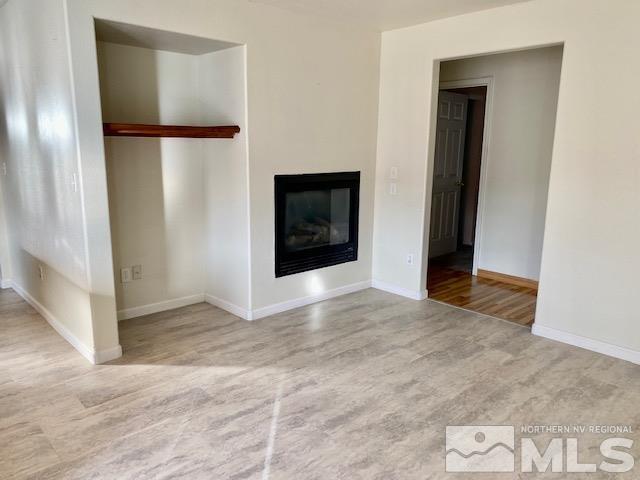 7622 Corso Street Reno, NV 89506 - Photo 4 of 19 an empty room with closet