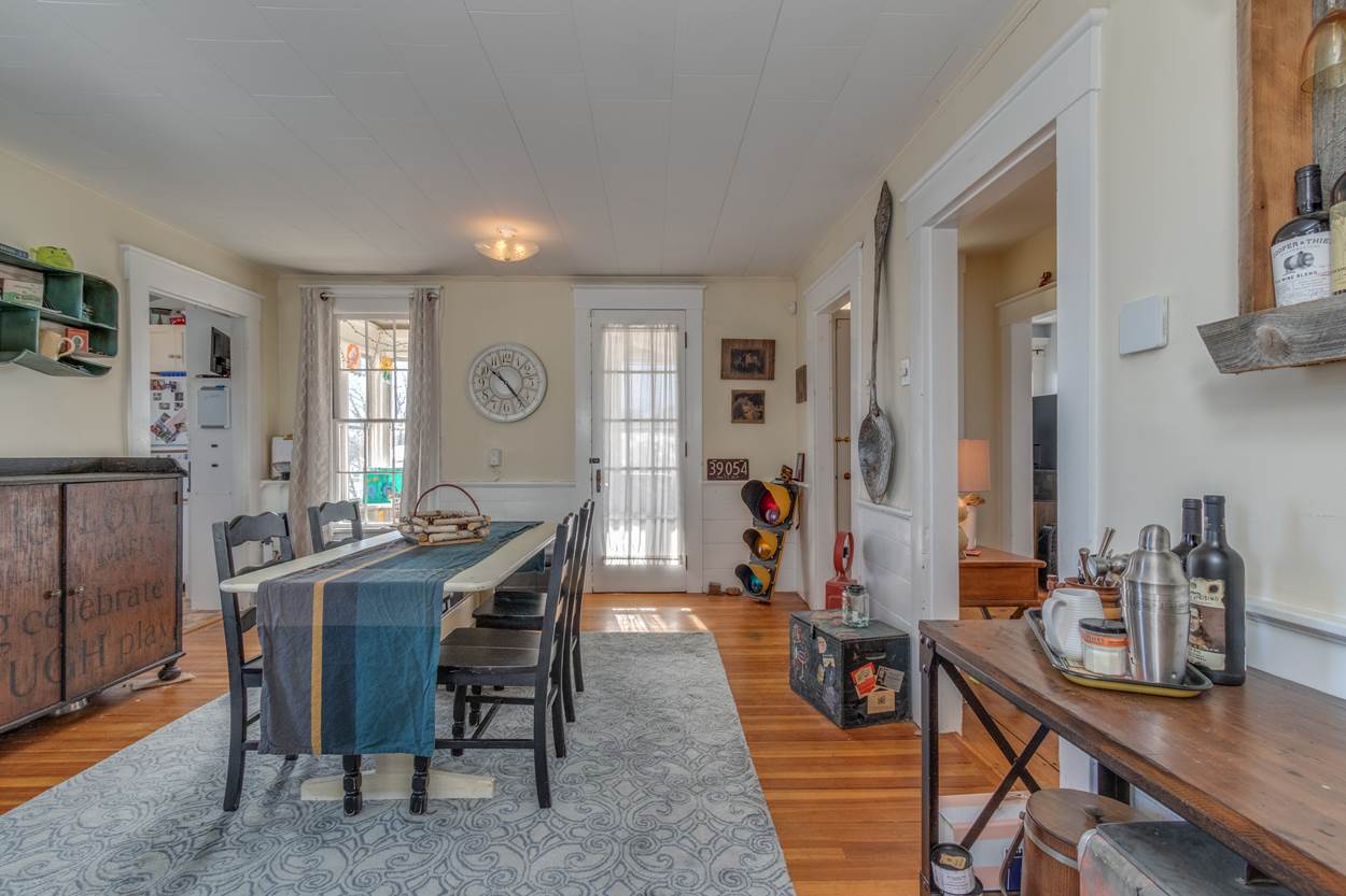 88 North Spring Street Concord, NH 03301 - Photo 6 of 35