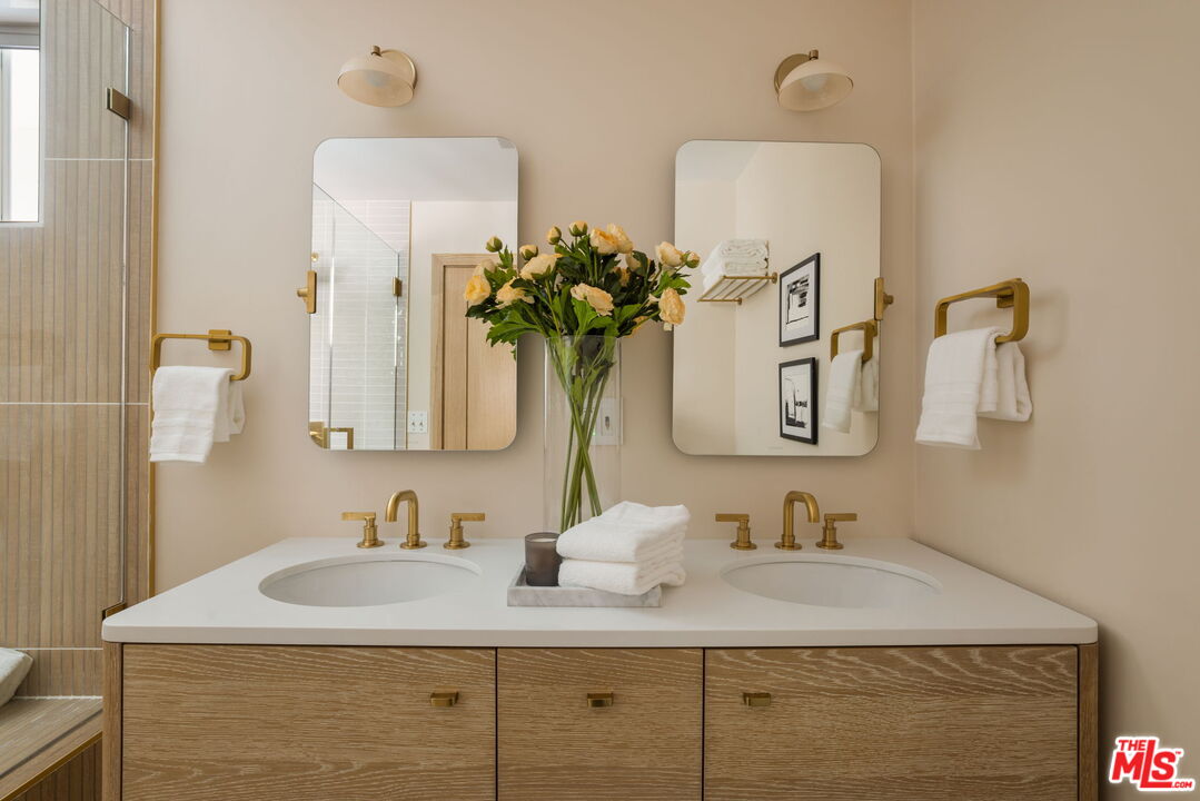11516 Clarkson Road Los Angeles, CA 90064 - Photo 9 of 20