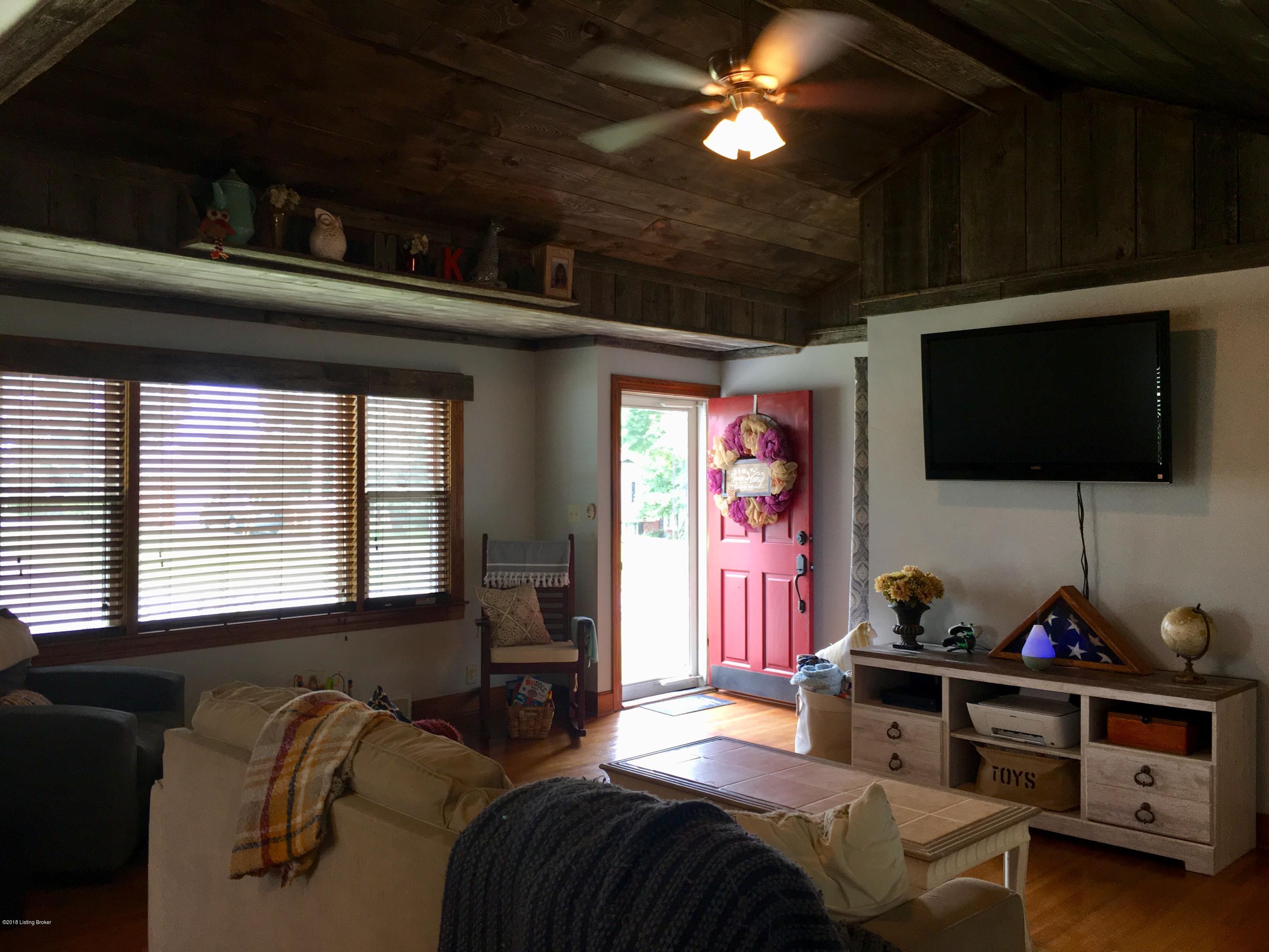 5199 Lawrenceburg Road Chaplin, KY 40012 - Photo 3 of 20 3LR