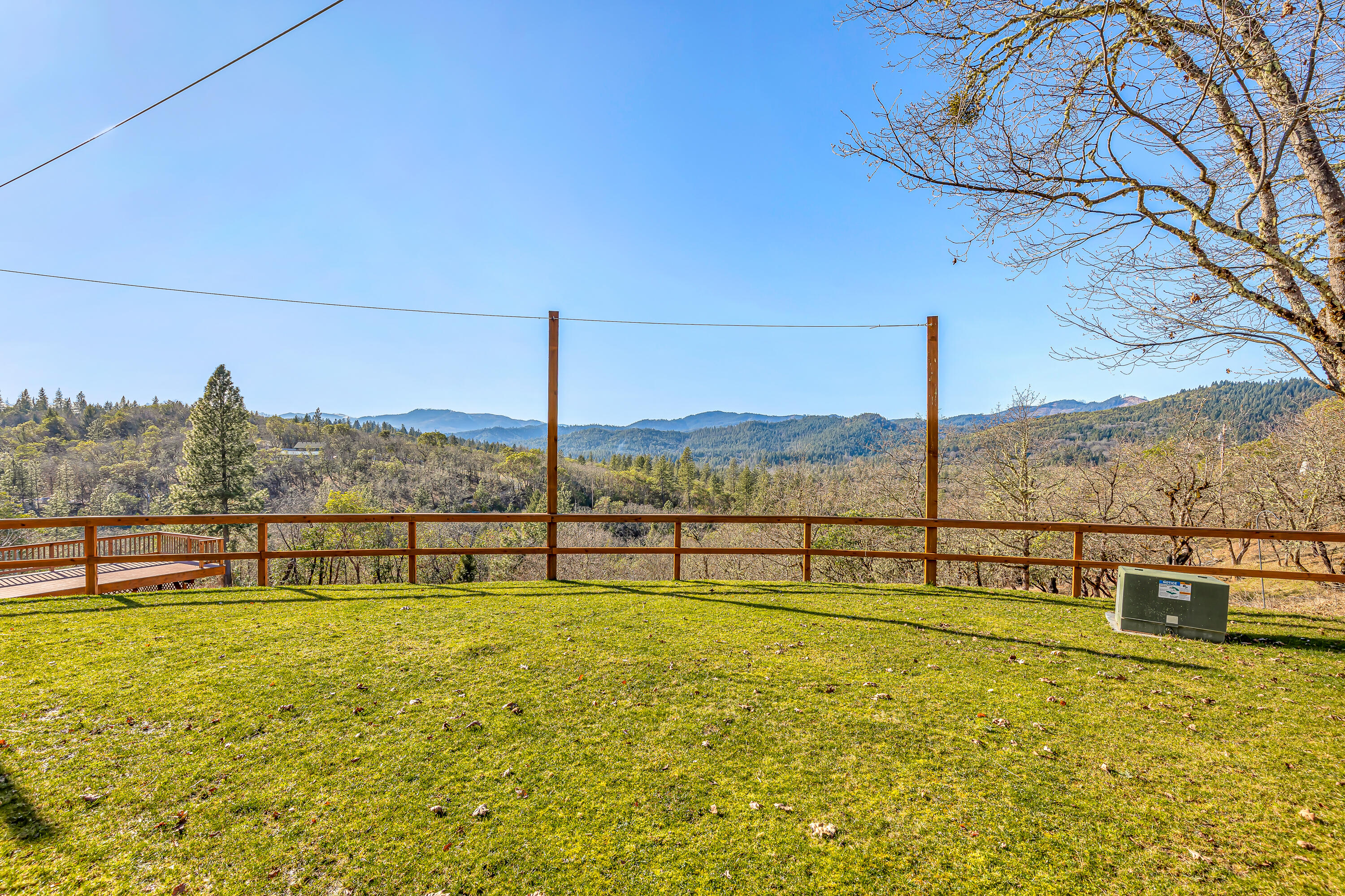 1427 Three Pines Road Grants Pass, OR 97526 - Photo 61 of 73 9R9A0325