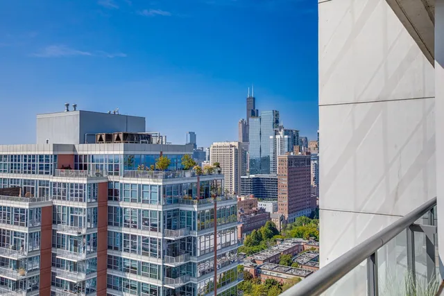 $485,000 | 1629 South Prairie Avenue, Unit 2509, Chicago, IL 60616