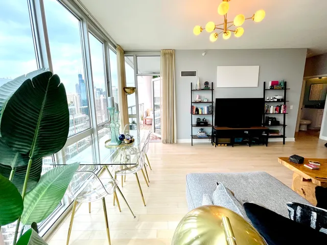 $485,000 | 1629 South Prairie Avenue, Unit 2509, Chicago, IL 60616