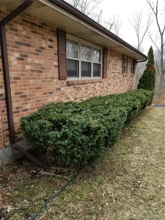 $309,000 | 14125 Old Jamestown Road, Florissant, MO 63033