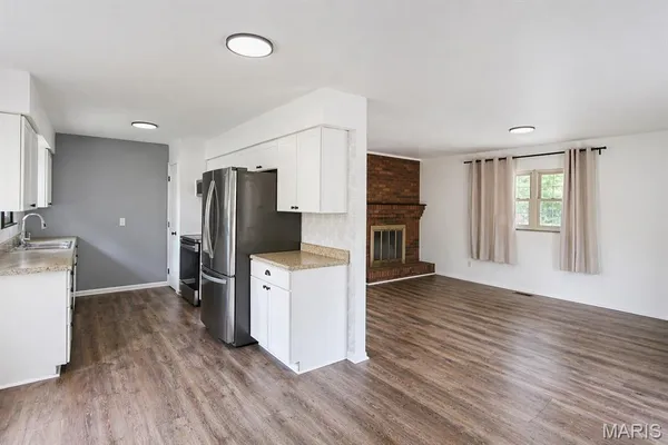 $299,950 | 14125 Old Jamestown Road, Florissant, MO 63033