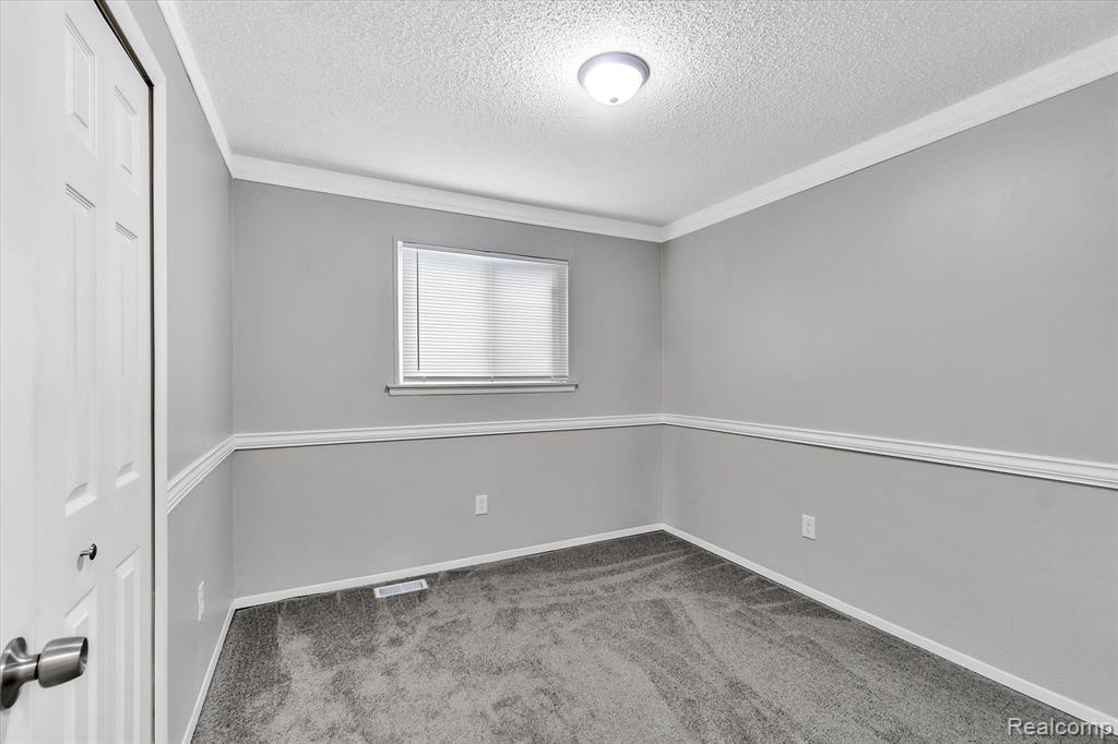 23746 Superior Road Taylor, MI 48180 - Photo 12 of 23