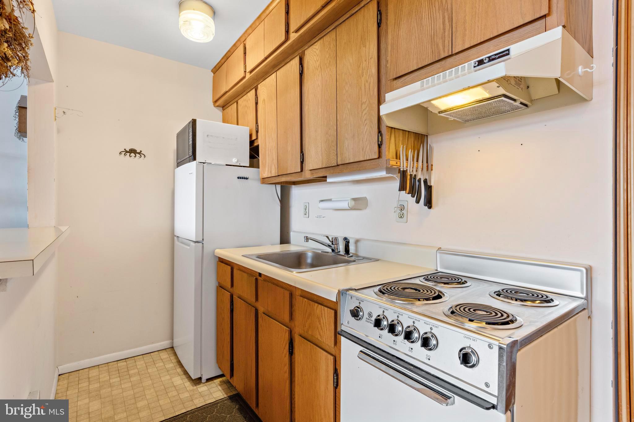 401 Broadway, Unit 24 Barnegat Light, NJ 08006 - Photo 8 of 45