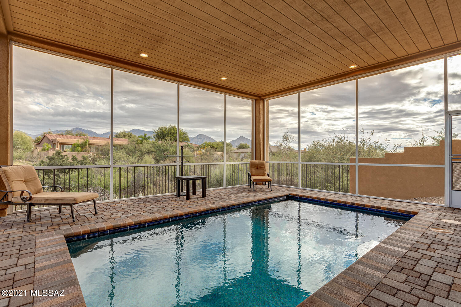 833 West Moore Road Oro Valley, AZ 85755 - Photo 1 of 34