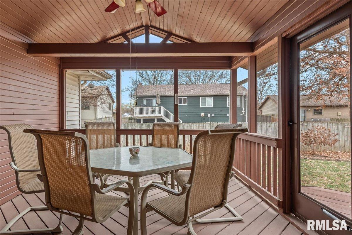 17 Hollybrook Drive Springfield, IL 62702 - Photo 18 of 36