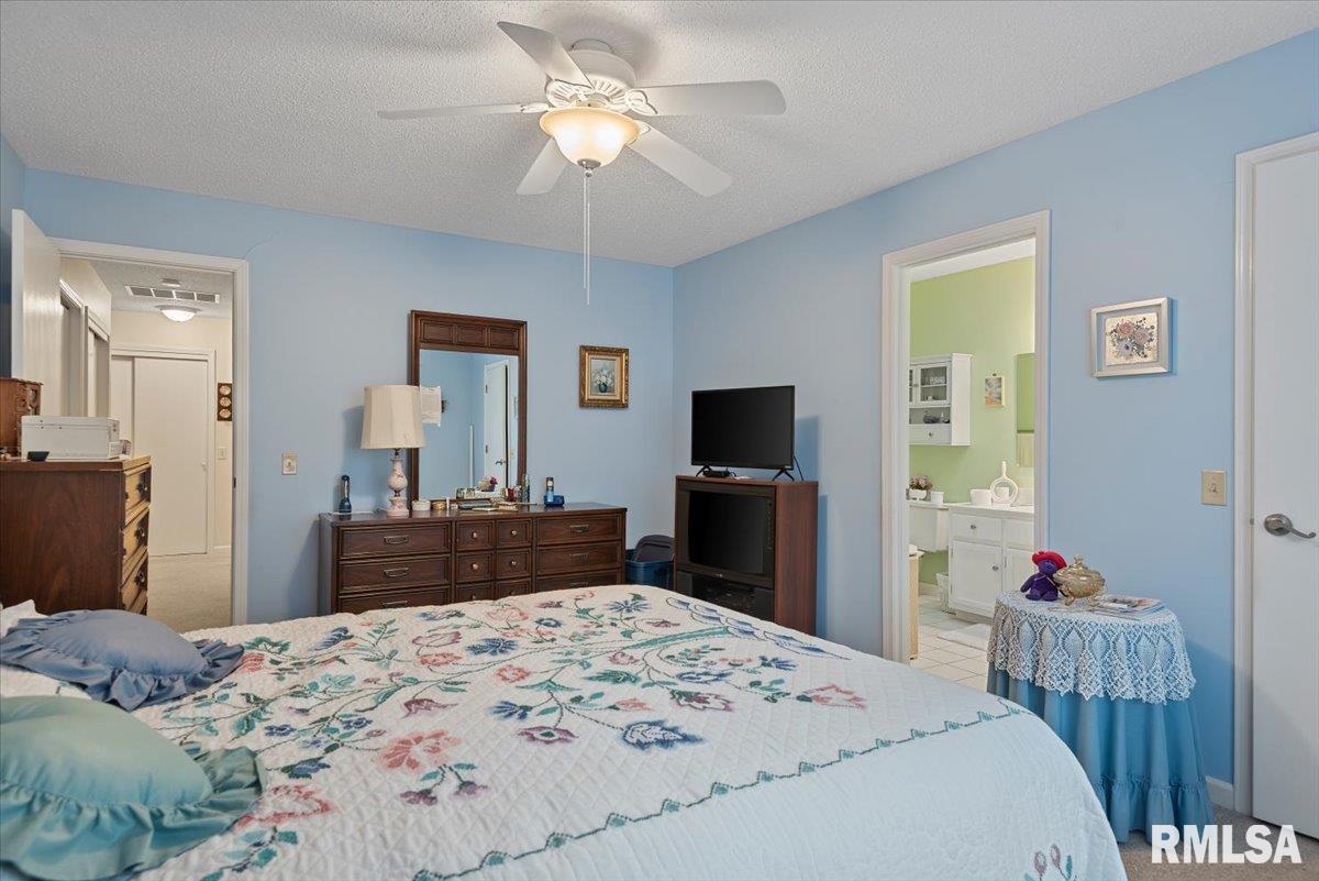 17 Hollybrook Drive Springfield, IL 62702 - Photo 24 of 36