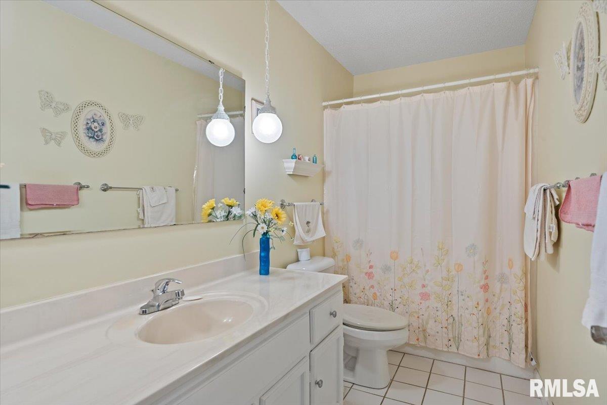 17 Hollybrook Drive Springfield, IL 62702 - Photo 27 of 36