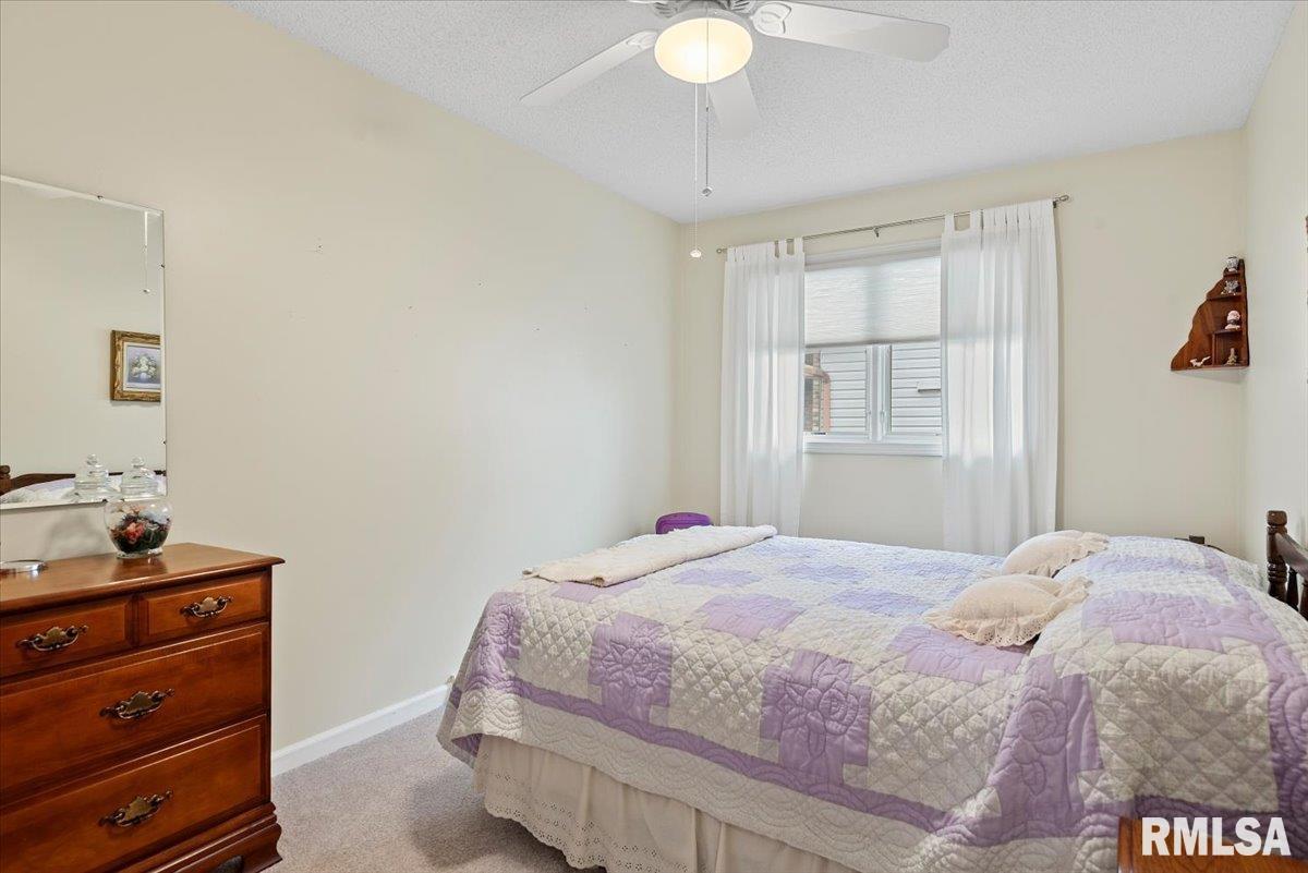 17 Hollybrook Drive Springfield, IL 62702 - Photo 28 of 36