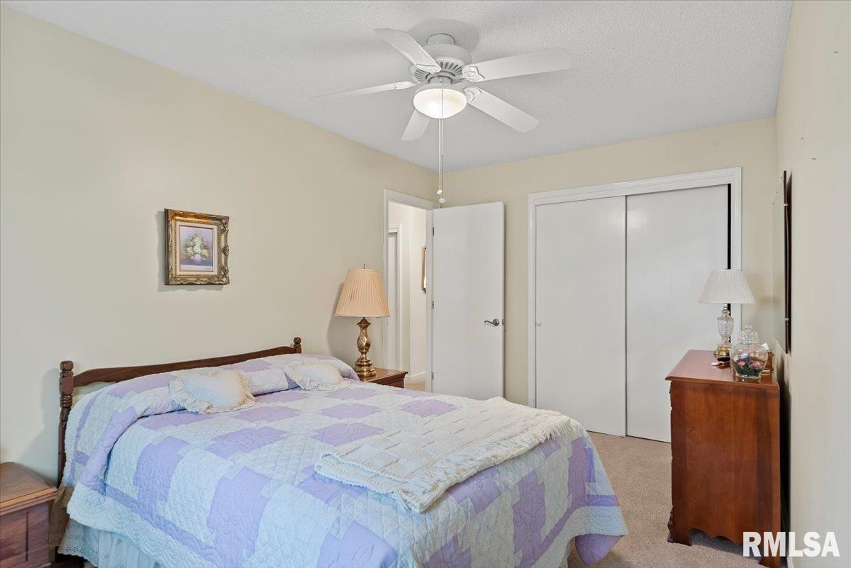 17 Hollybrook Drive Springfield, IL 62702 - Photo 29 of 36