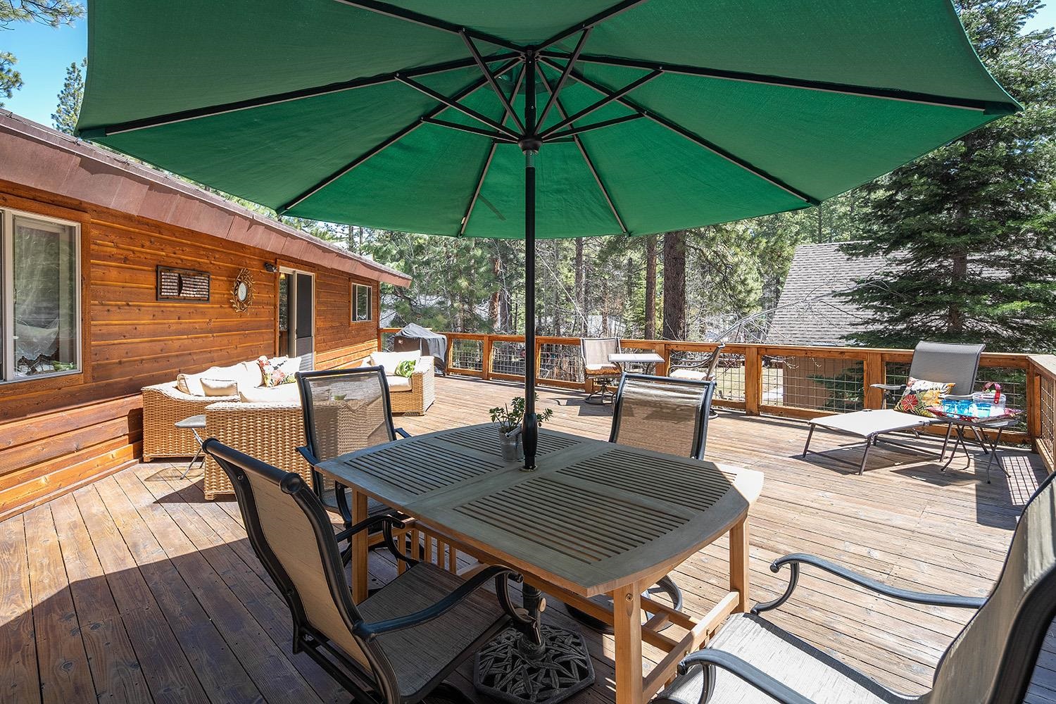 10550 Golden Pine Road Truckee, CA 96161 - Photo 18 of 21 Gallery Image 18