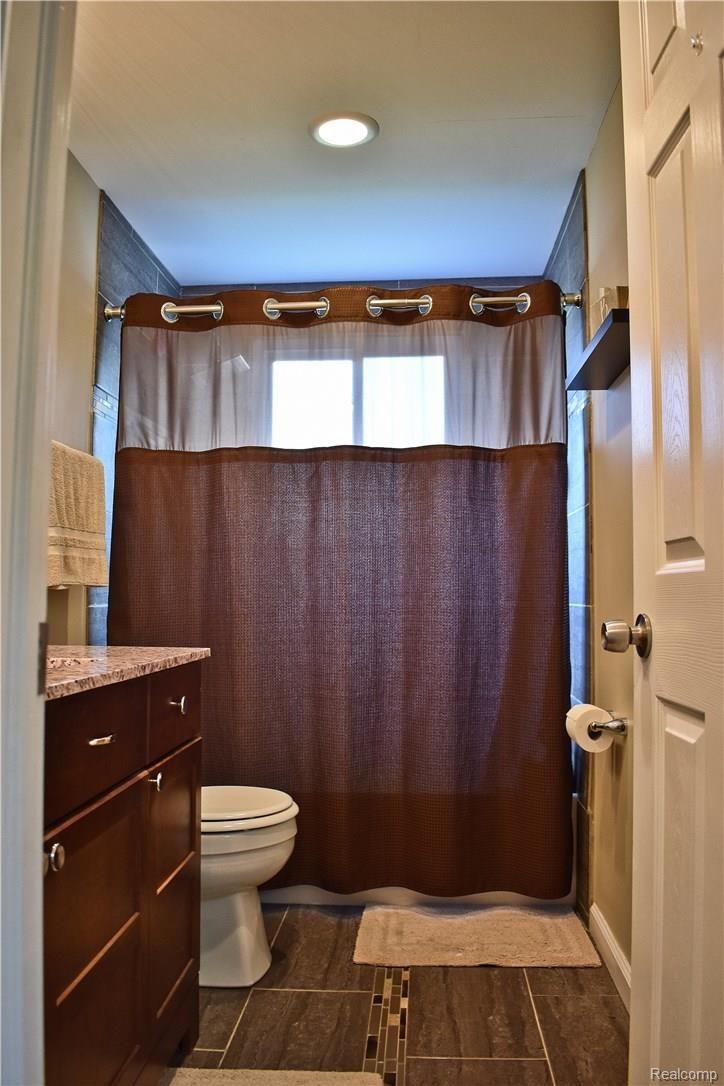 4731 Rosedale Court Clarkston, MI 48348 - Photo 35 of 49 a36.jpg
