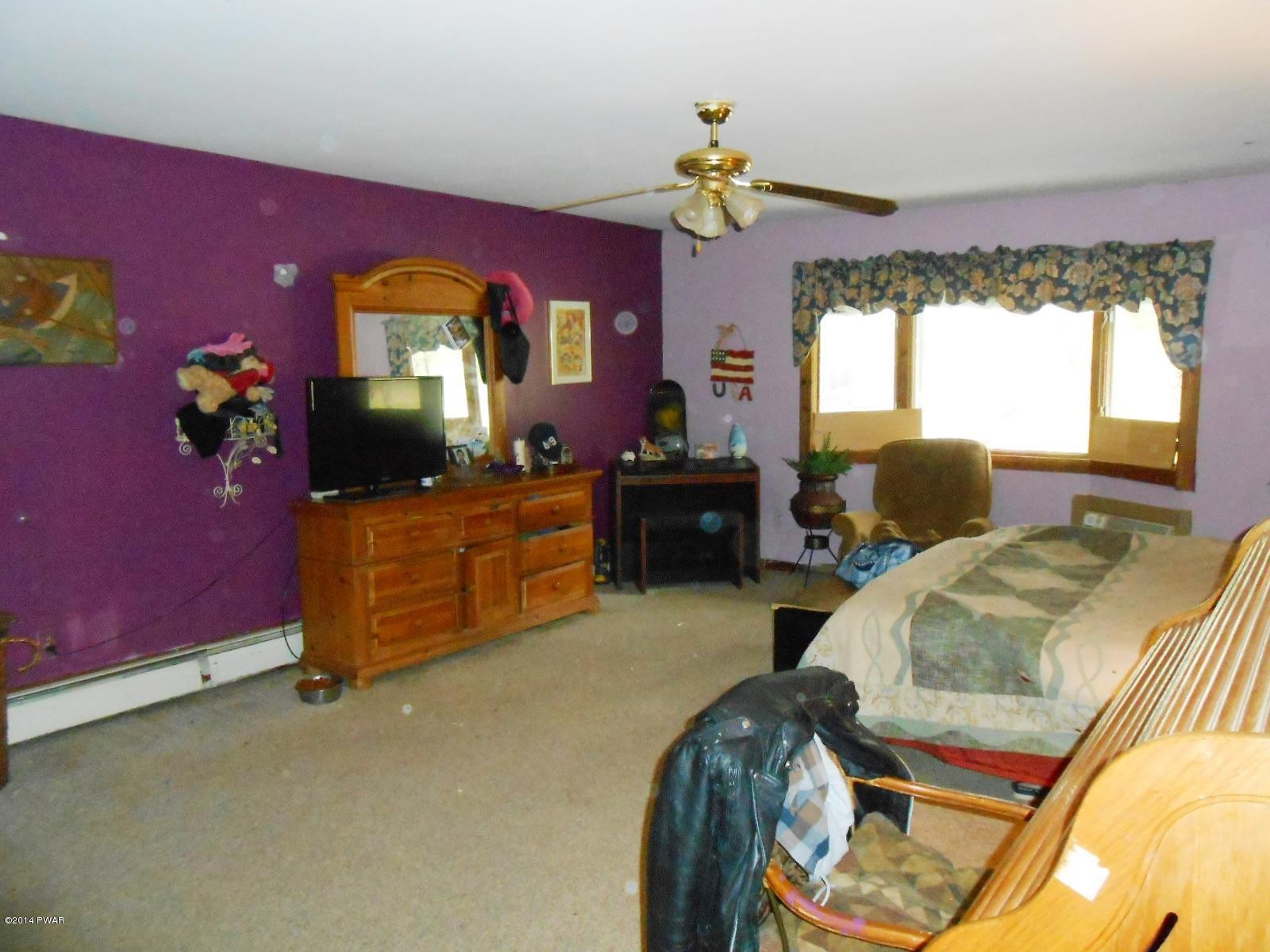 331 Rt 590 Greeley, PA 18425 - Photo 14 of 26