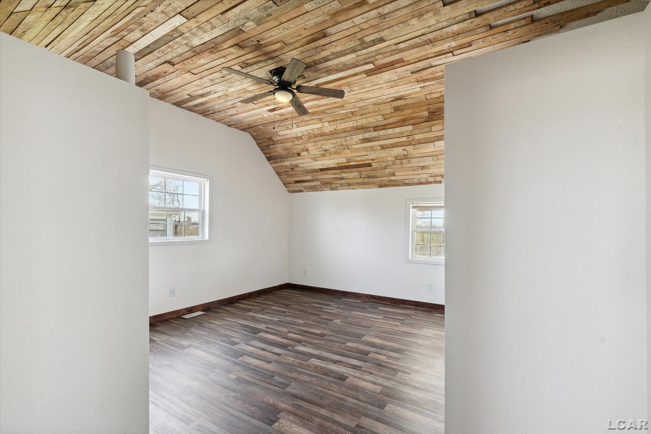 7174 West Cadmus Road Adrian, MI 49221 - Photo 14 of 30 50105971-14.JPG