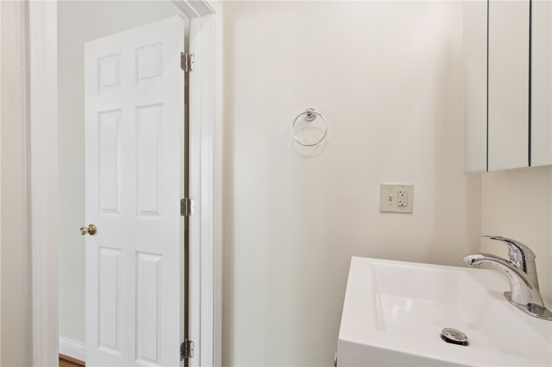 77 Sidney Street Rochester, NY 14609 - Photo 20 of 43