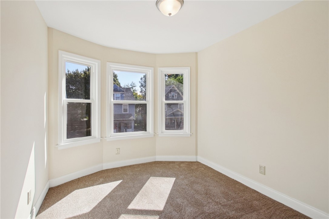 77 Sidney Street Rochester, NY 14609 - Photo 28 of 43