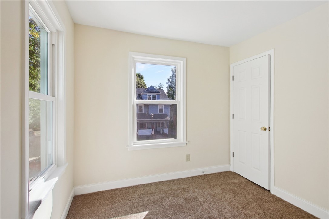 77 Sidney Street Rochester, NY 14609 - Photo 31 of 43