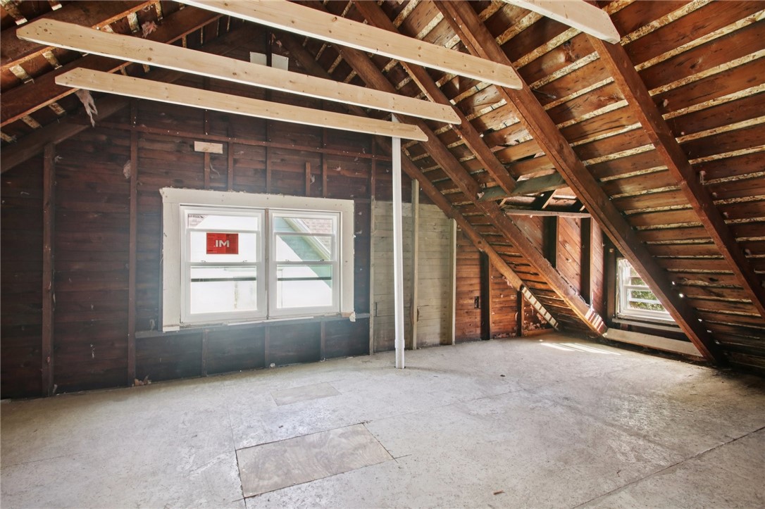 77 Sidney Street Rochester, NY 14609 - Photo 35 of 43