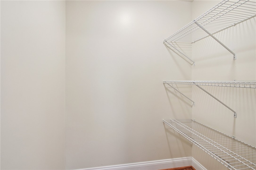 77 Sidney Street Rochester, NY 14609 - Photo 8 of 43