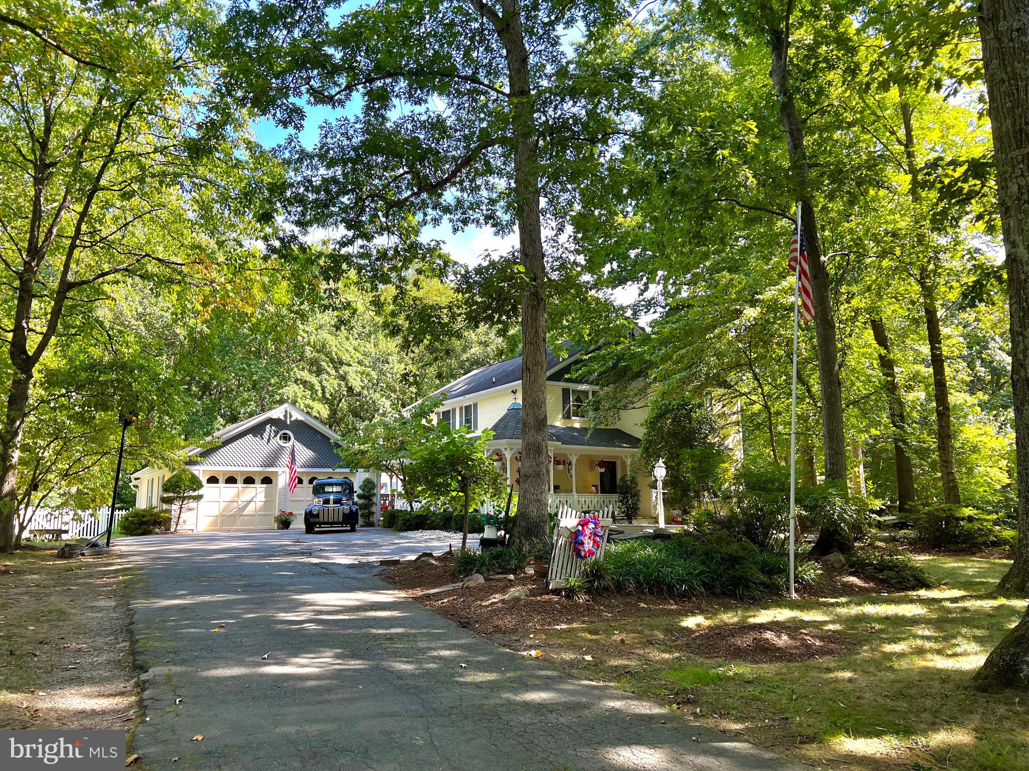 3690 Russell Road Woodbridge, VA 22192 - Photo 15 of 58 Front