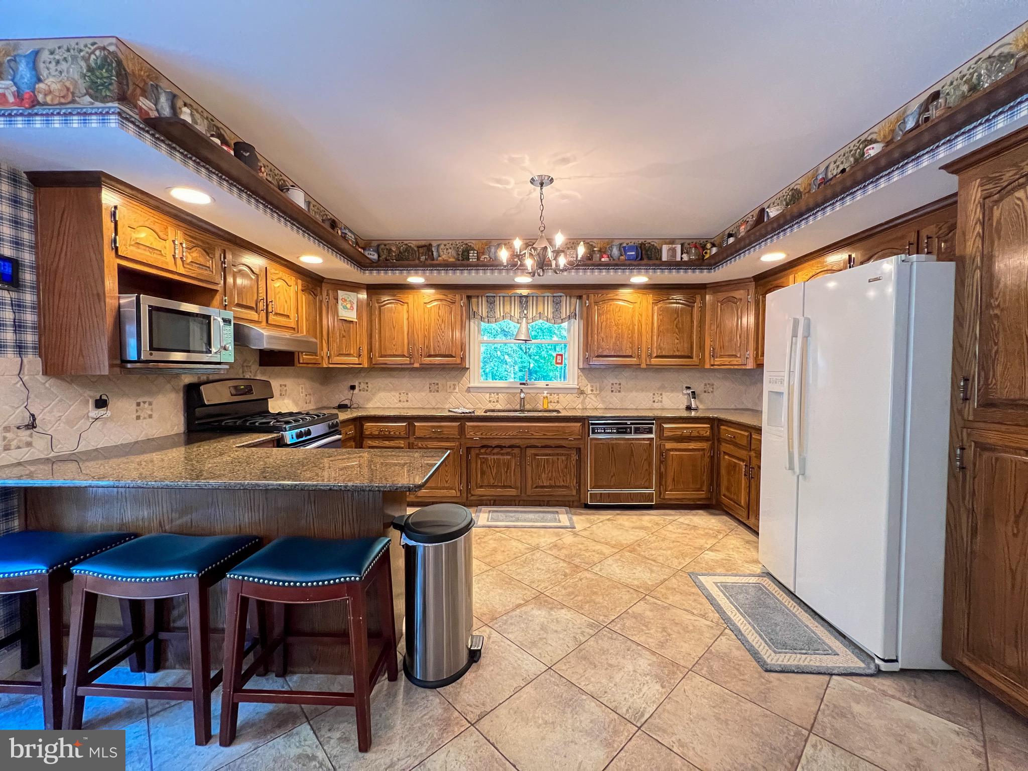 3690 Russell Road Woodbridge, VA 22192 - Photo 30 of 58 Kitchen