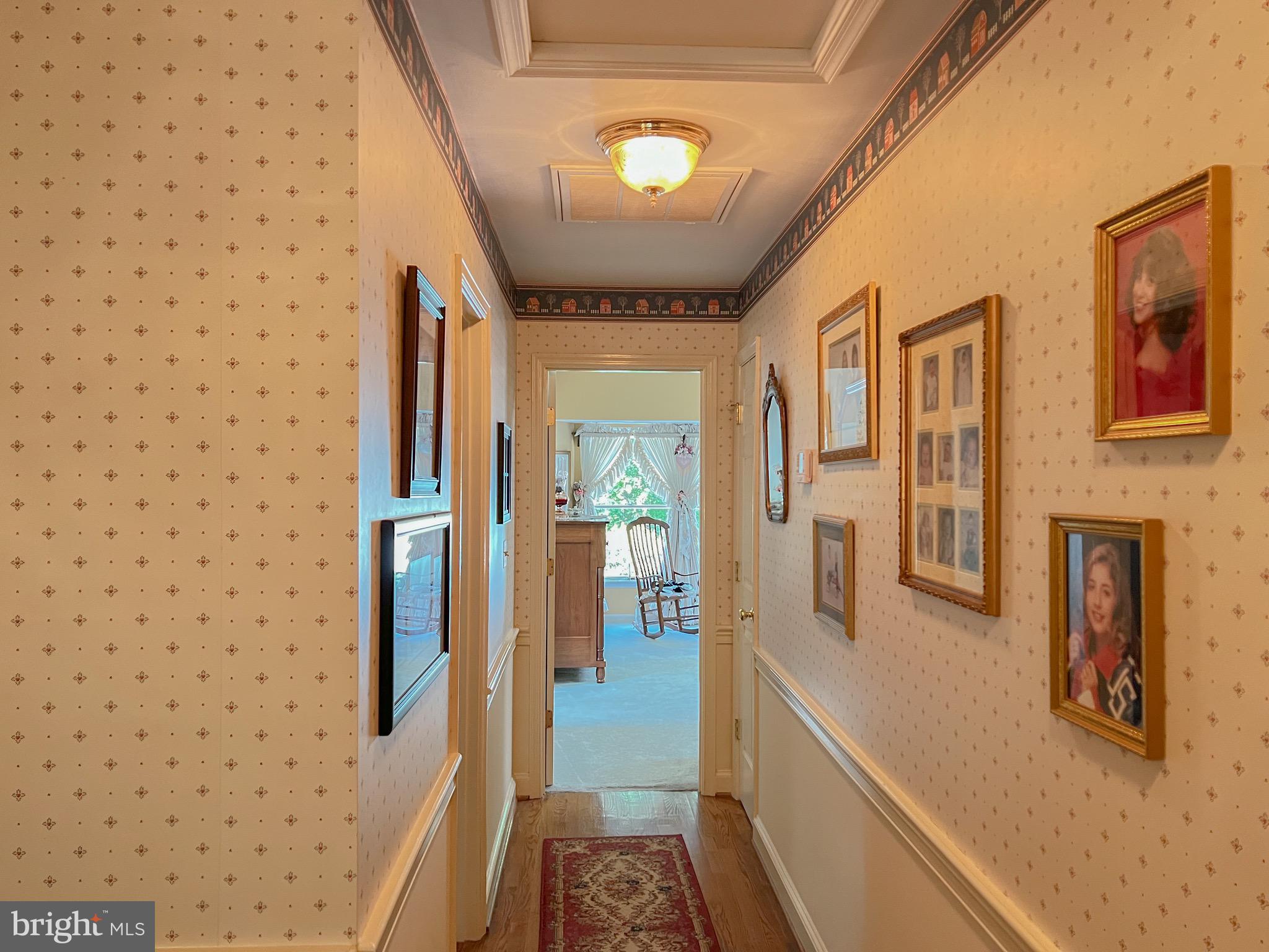 3690 Russell Road Woodbridge, VA 22192 - Photo 40 of 58 Upper hallway