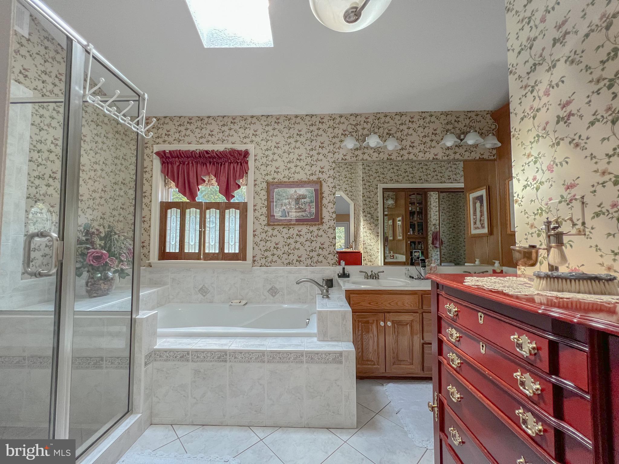 3690 Russell Road Woodbridge, VA 22192 - Photo 48 of 58 Master Bath