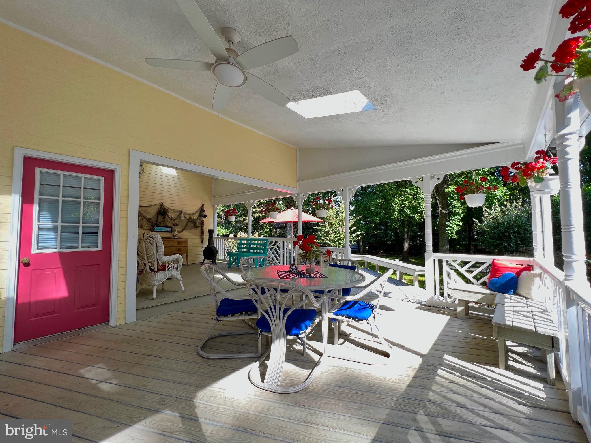 3690 Russell Road Woodbridge, VA 22192 - Photo 9 of 58 Porch off pool deck