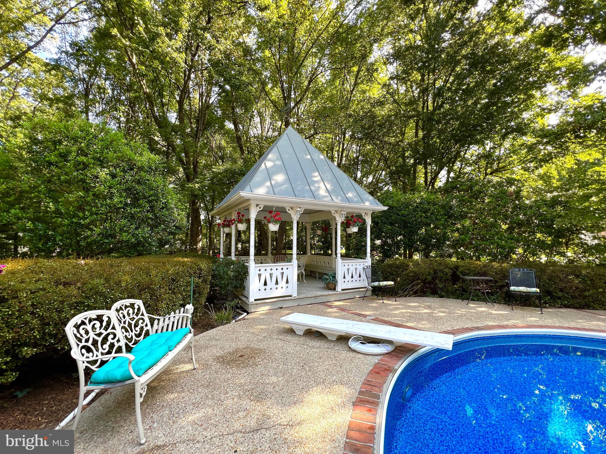 3690 Russell Road Woodbridge, VA 22192 - Photo 10 of 58 Gazebo