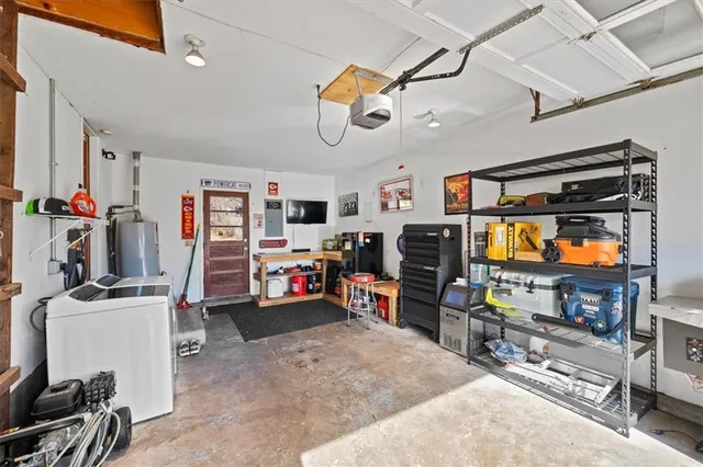 $250,000 | 426 West 87th Street, Kansas City, MO 64114