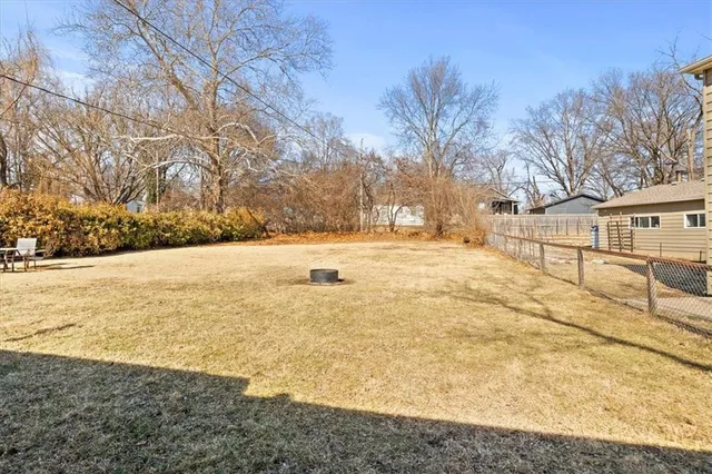 $250,000 | 426 West 87th Street, Kansas City, MO 64114