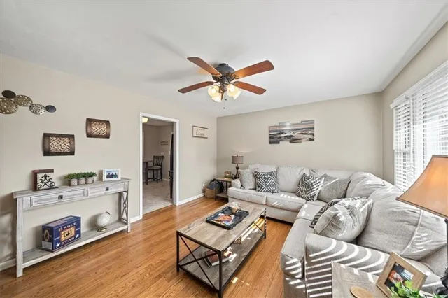 $250,000 | 426 West 87th Street, Kansas City, MO 64114